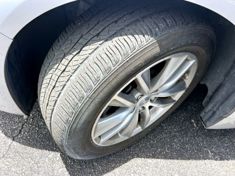 2017 Infiniti Q50 - Image 21 of 24