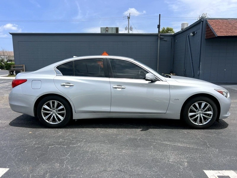 2017 Infiniti Q50 - Image 8 of 24