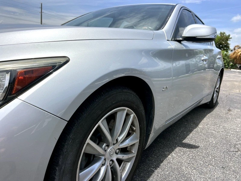 2017 Infiniti Q50 - Image 10 of 24