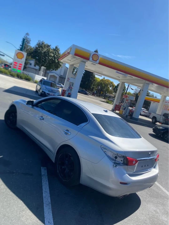 2017 Infiniti Q50 - Image 3 of 6