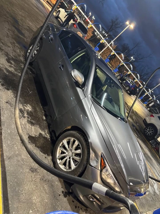 2017 Infiniti Q50 - Image 3 of 3