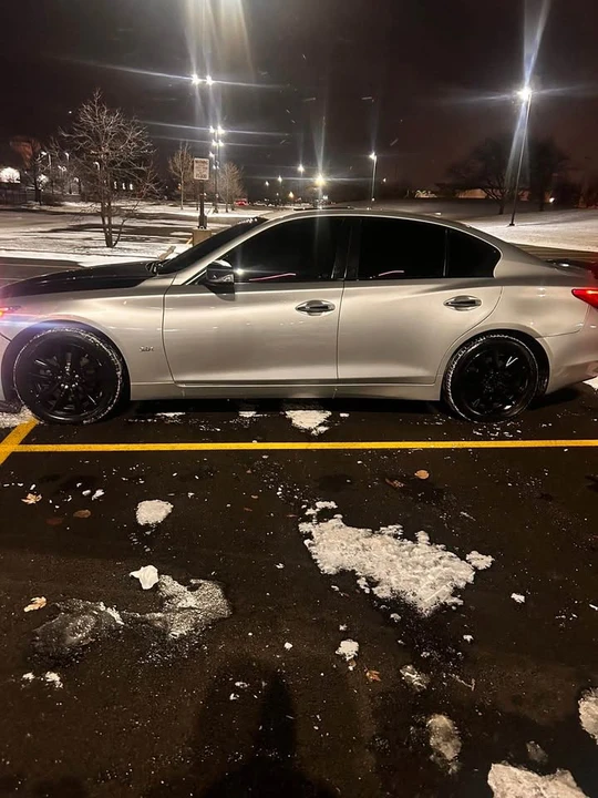 2017 Infiniti Q50 - Image 2 of 10