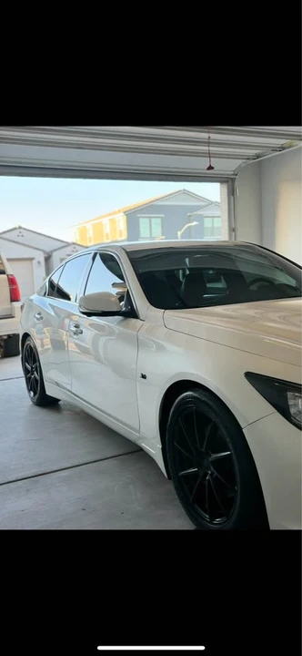 2017 Infiniti Q50 - Image 2 of 2