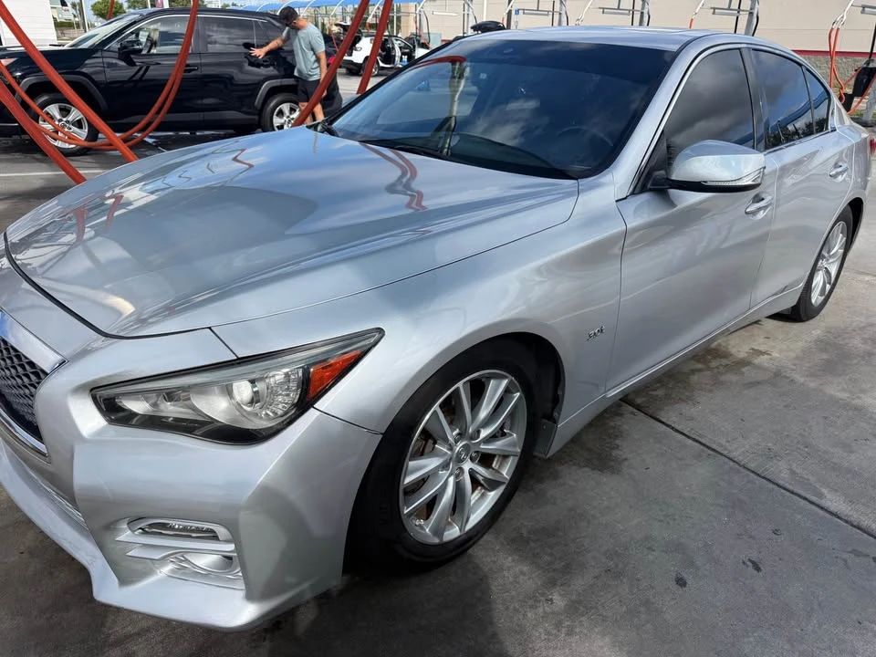 2017 Infiniti Q50 - Image 2 of 11