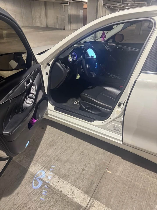 2017 Infiniti Q50 - Image 10 of 13
