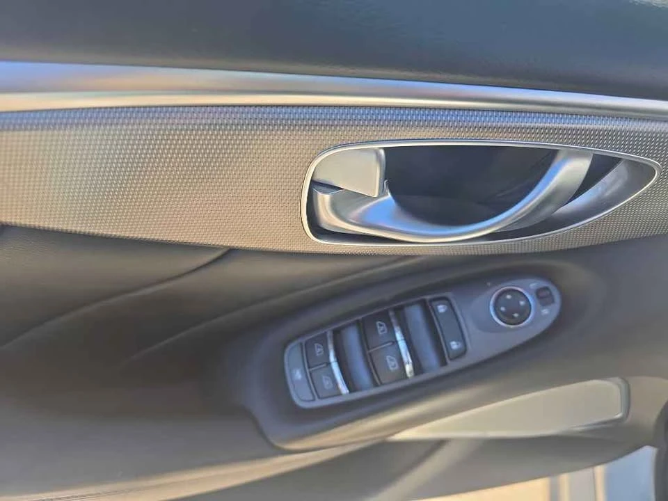 2017 Infiniti Q50 - Image 10 of 17