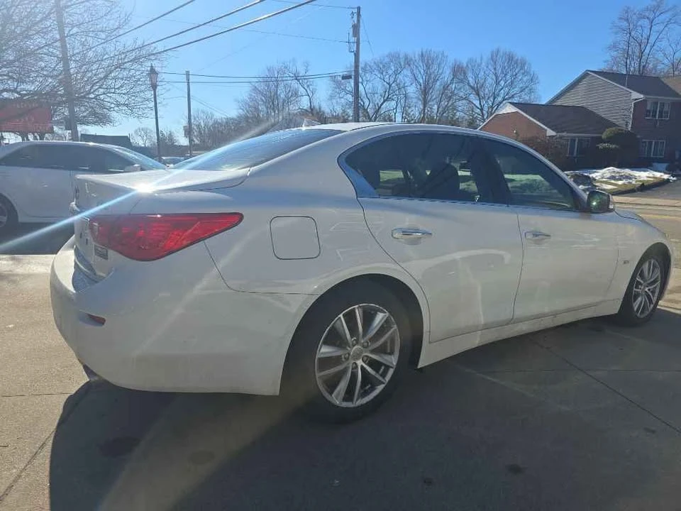 2017 Infiniti Q50 - Image 4 of 17