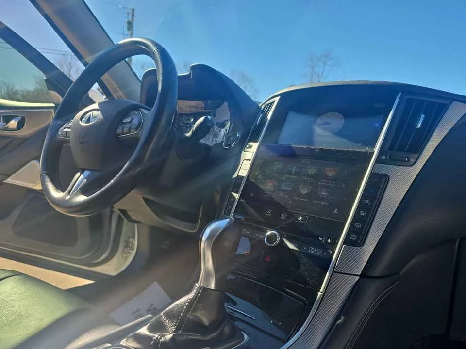 2017 Infiniti Q50 - Image 11 of 17