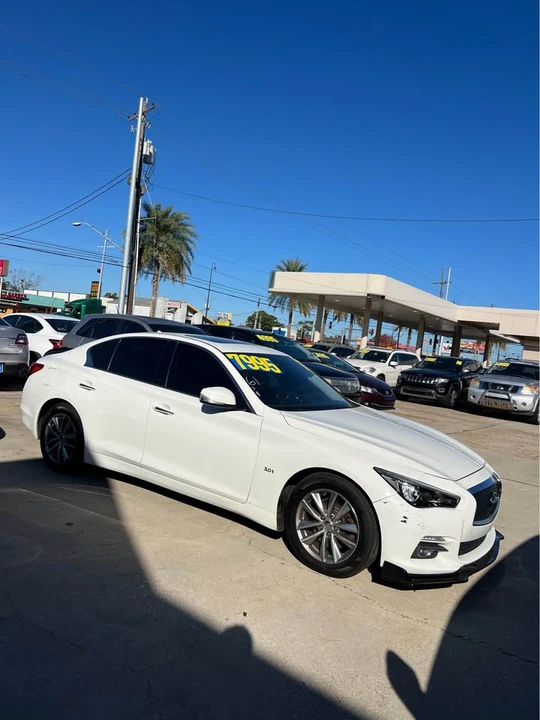 2017 Infiniti Q50 - Image 2 of 8