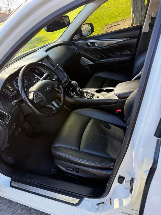 2017 Infiniti Q50 - Image 9 of 9