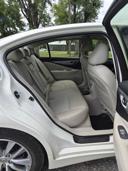2017 Infiniti Q50 - Image 6 of 10