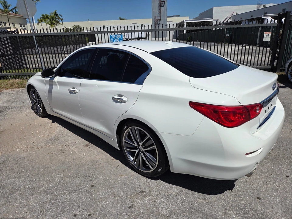 2017 Infiniti Q50 - Image 6 of 25