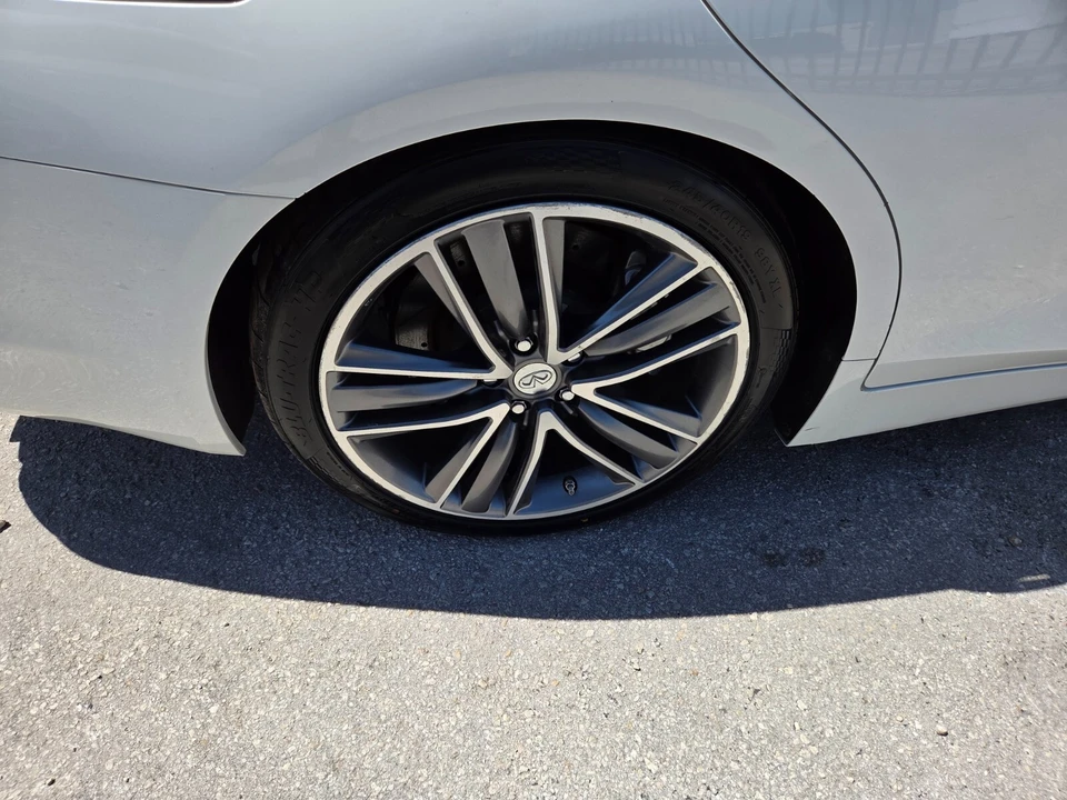 2017 Infiniti Q50 - Image 10 of 25