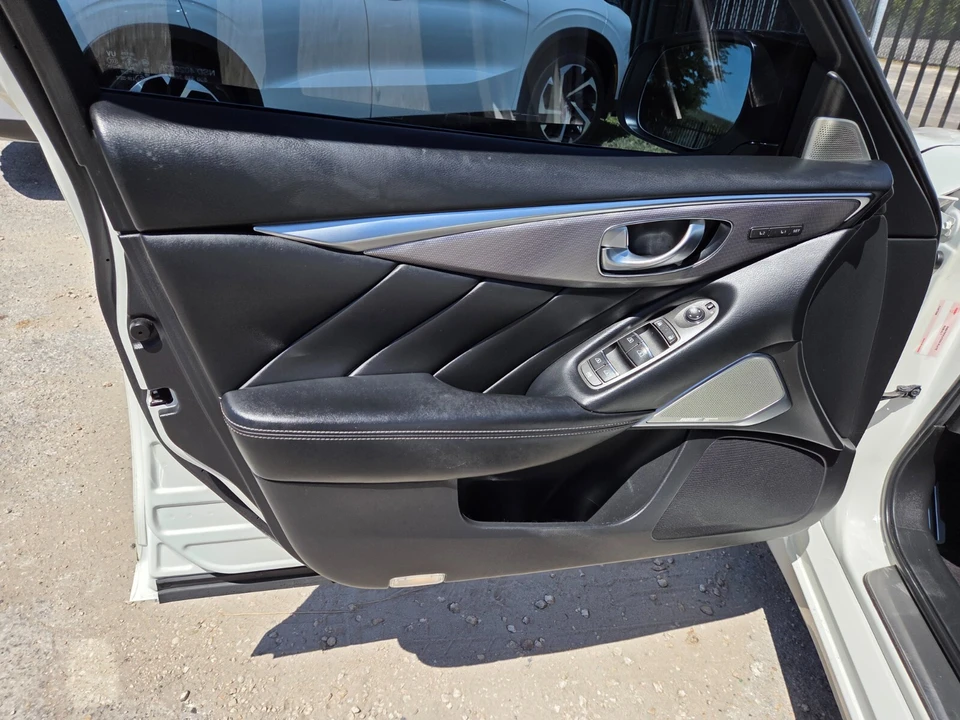 2017 Infiniti Q50 - Image 14 of 25