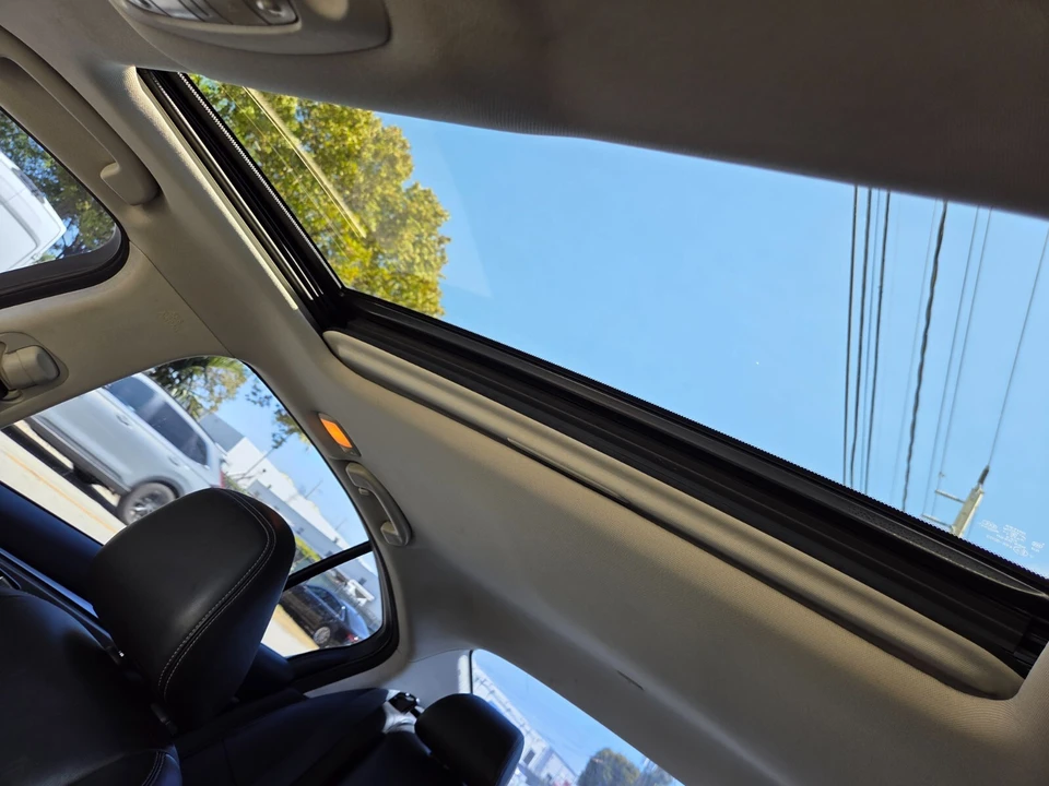2017 Infiniti Q50 - Image 25 of 25
