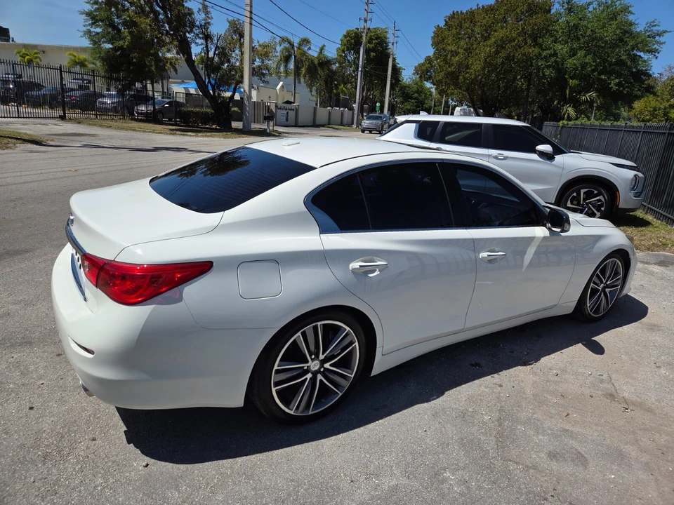 2017 Infiniti Q50 - Image 9 of 25