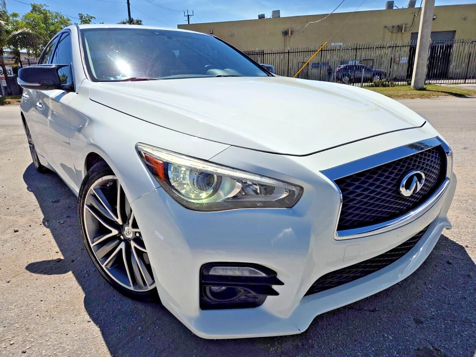 2017 Infiniti Q50 - Image 2 of 25
