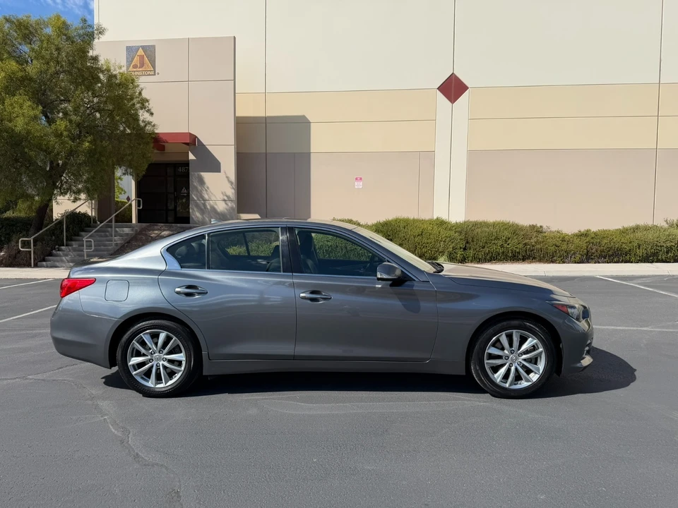 2017 Infiniti Q50 - Image 6 of 18