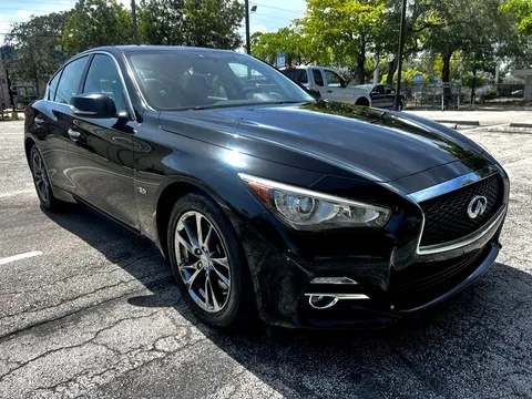 2017 Infiniti Q50 Premium