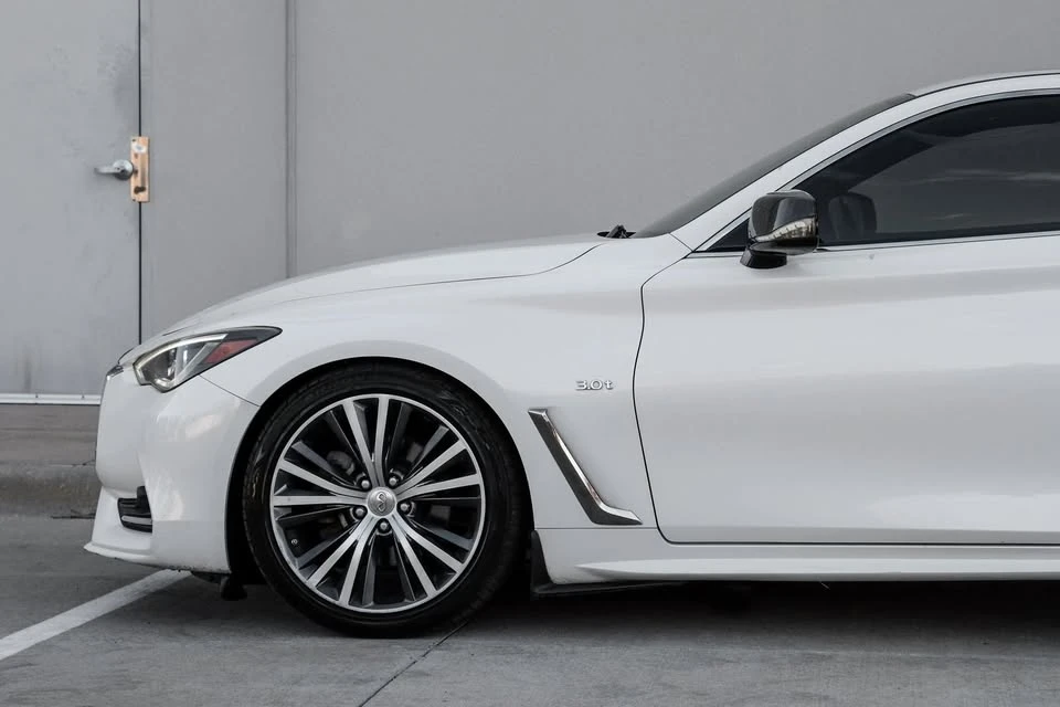 2017 Infiniti Q60 - Image 17 of 20