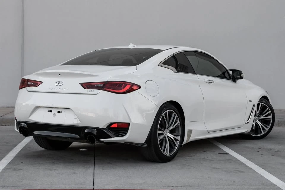2017 Infiniti Q60 - Image 10 of 20