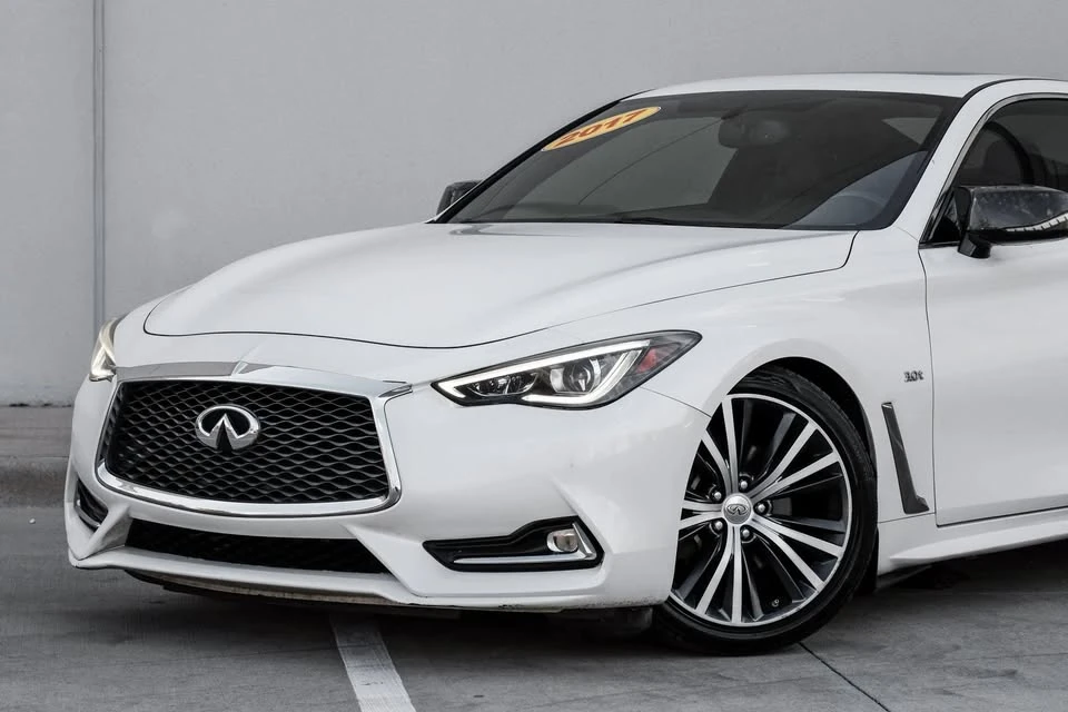 2017 Infiniti Q60 - Image 8 of 20