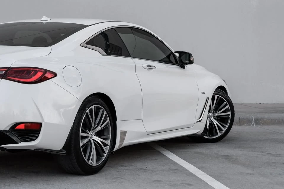 2017 Infiniti Q60 - Image 13 of 20