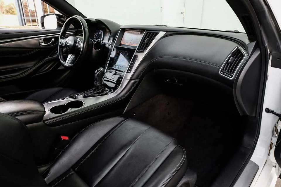 2017 Infiniti Q60 - Image 19 of 20