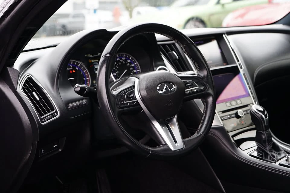 2017 Infiniti Q60 - Image 11 of 20