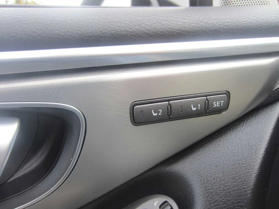 2017 Infiniti Q60 - Image 15 of 20