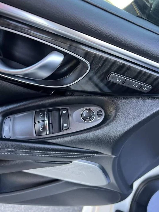 2017 Infiniti Q60 - Image 11 of 15