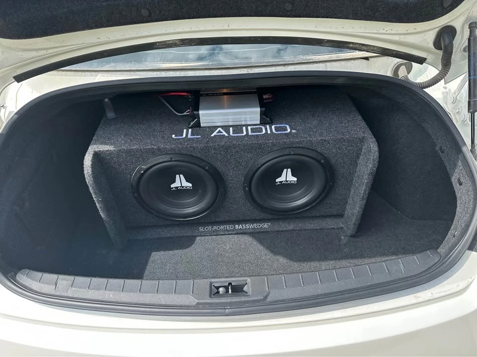 2017 Infiniti Q60 - Image 5 of 7