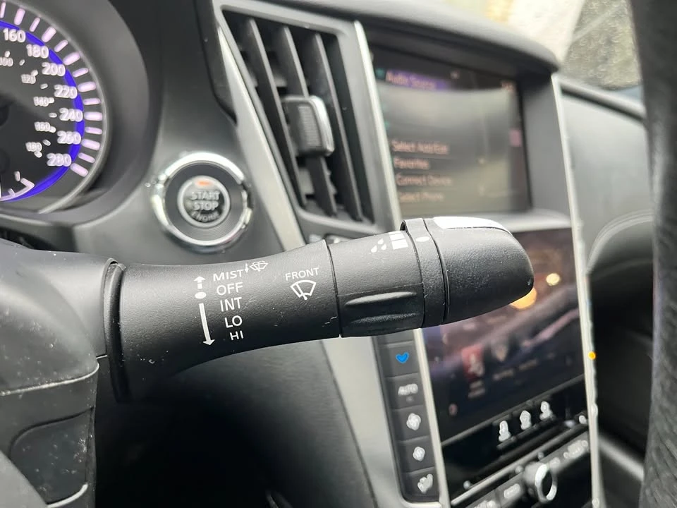 2017 Infiniti Q60 - Image 8 of 17