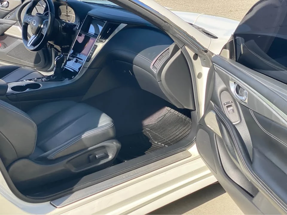 2017 Infiniti Q60 - Image 8 of 20