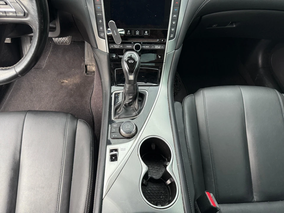 2017 Infiniti Q60 - Image 26 of 31
