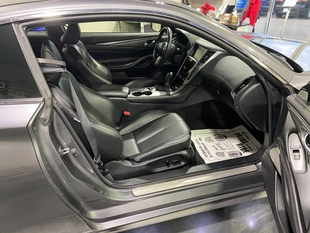 2017 Infiniti Q60 - Image 12 of 17