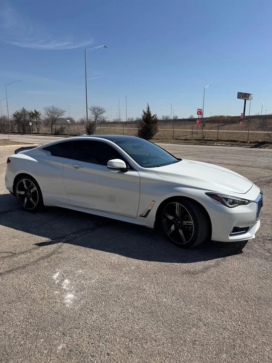 2017 Infiniti Q60 - Image 3 of 14