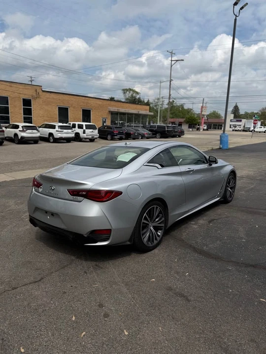 2017 Infiniti Q60 - Image 3 of 8
