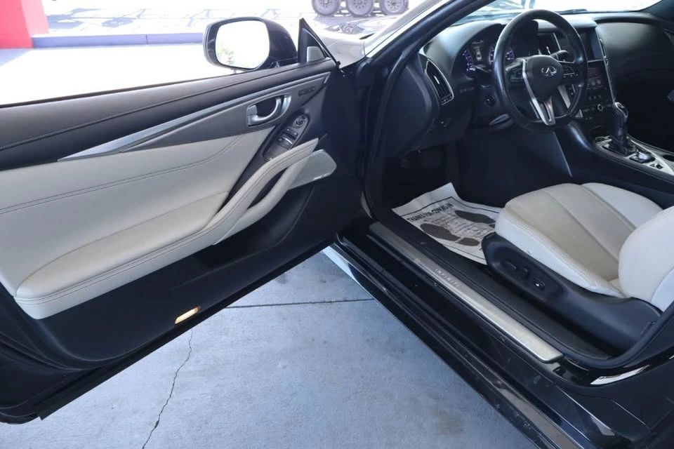 2017 Infiniti Q60 - Image 4 of 8