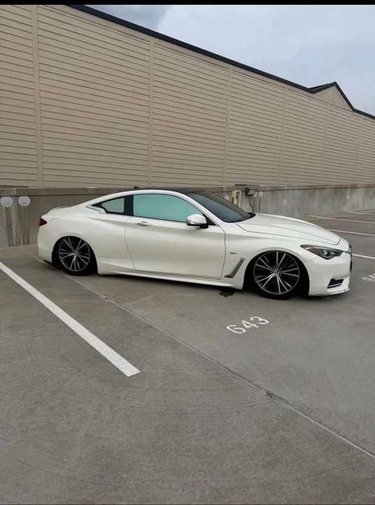 2017 Infiniti Q60 - Image 15 of 18
