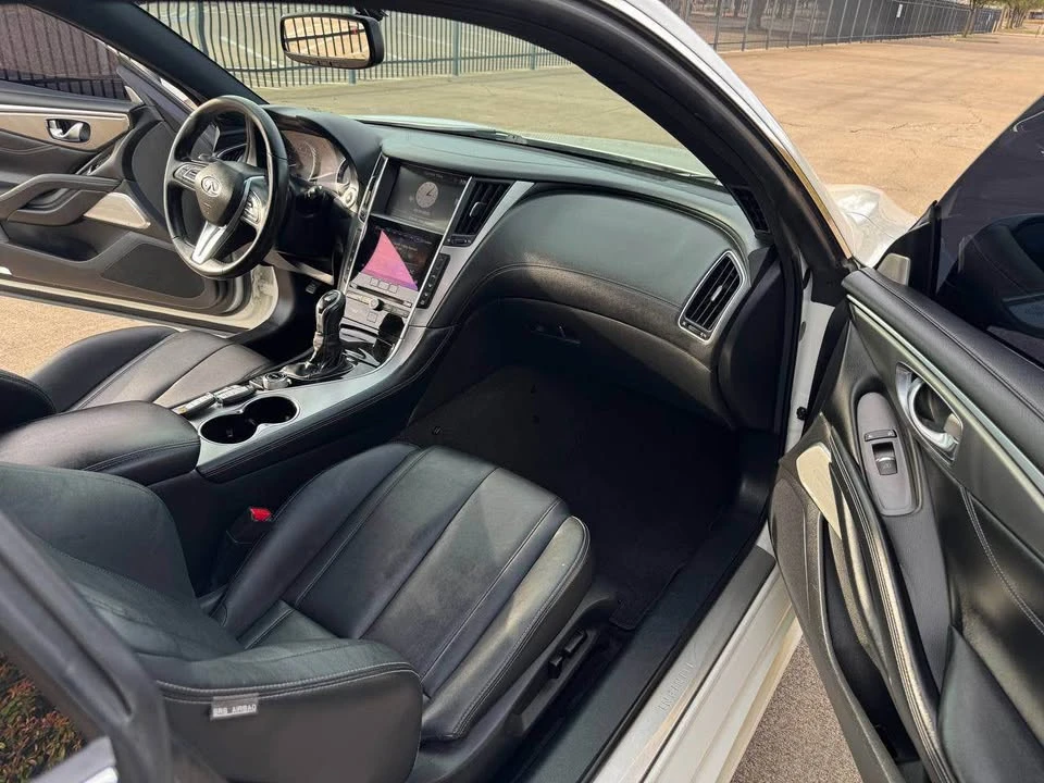 2017 Infiniti Q60 - Image 10 of 17