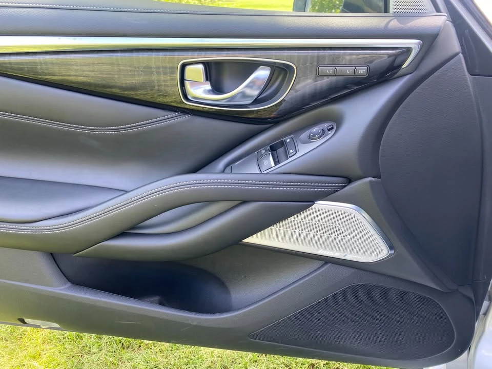 2017 Infiniti Q60 - Image 10 of 12