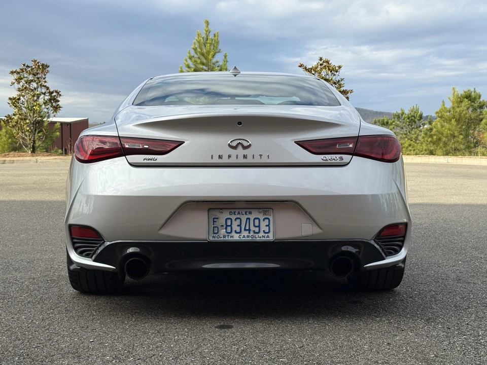 2017 Infiniti Q60 Red Sport 400 - Image 23 of 31