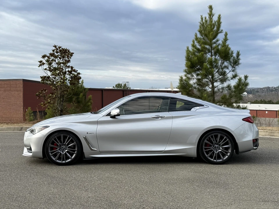 2017 Infiniti Q60 Red Sport 400 - Image 12 of 31