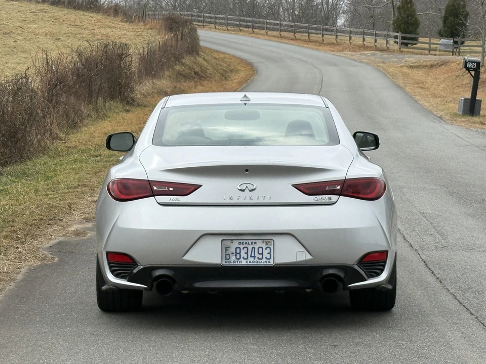 2017 Infiniti Q60 Red Sport 400 - Image 21 of 31