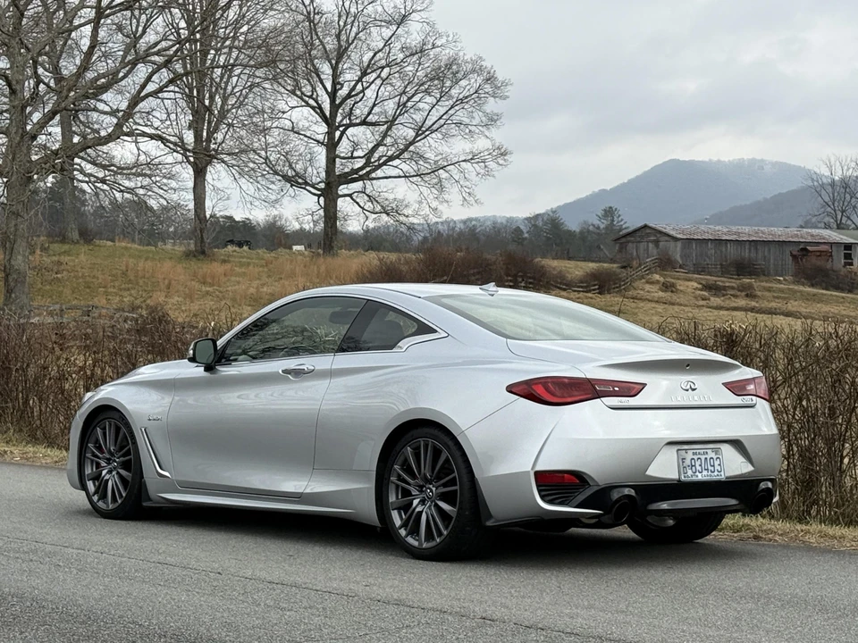 2017 Infiniti Q60 Red Sport 400 - Image 18 of 31