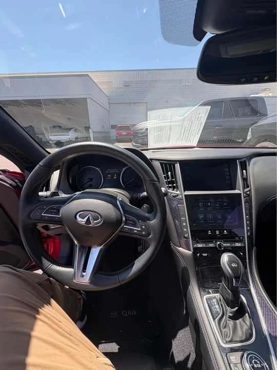 2017 Infiniti Q60 Red Sport 400 - Image 9 of 11