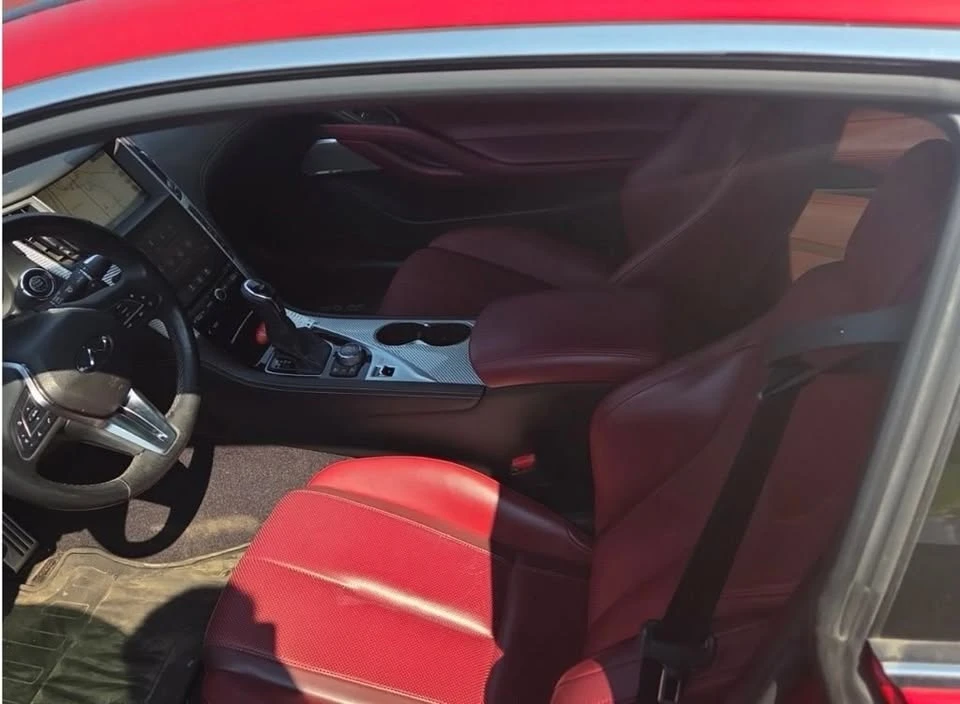 2017 Infiniti Q60 Red Sport 400 - Image 6 of 7