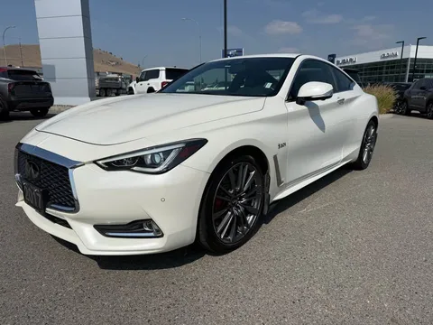 2017 Infiniti Q60 Red Sport 400hp