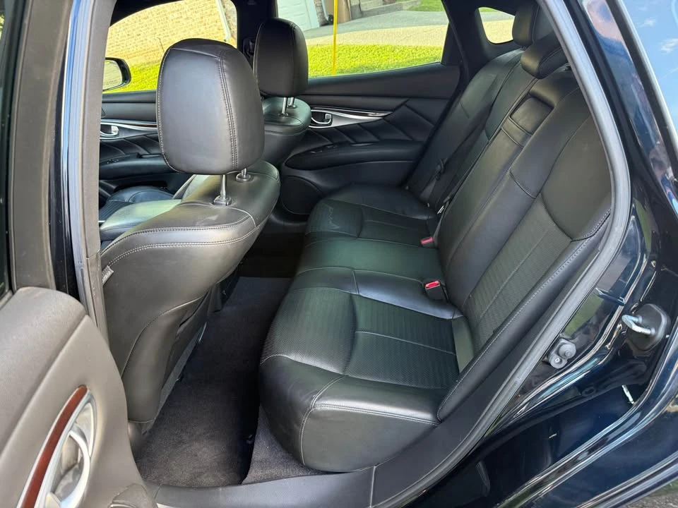 2017 Infiniti M/Q70 4th Gen - Image 6 of 6